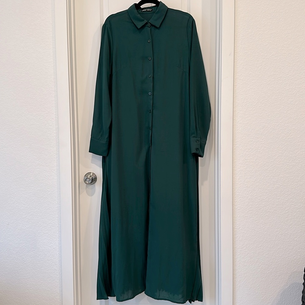 Ladies maxi pleated dress